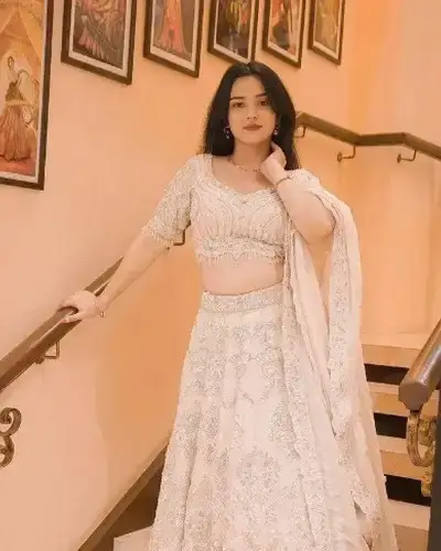 Call Girls Amreli